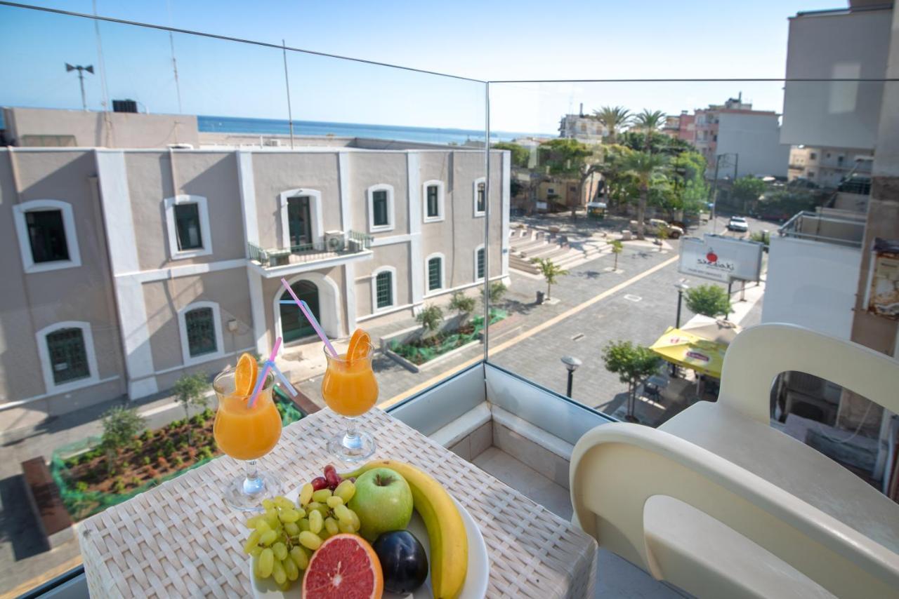 Coral Hotel Ierapetra  Exterior photo