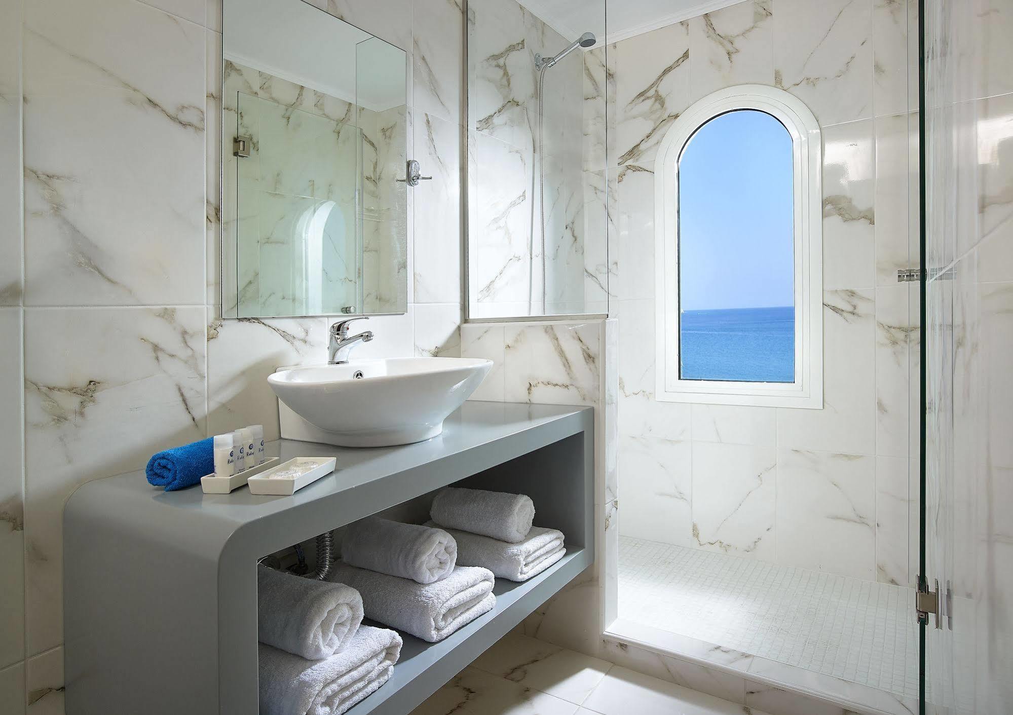 Coral Hotel Ierapetra  Exterior photo