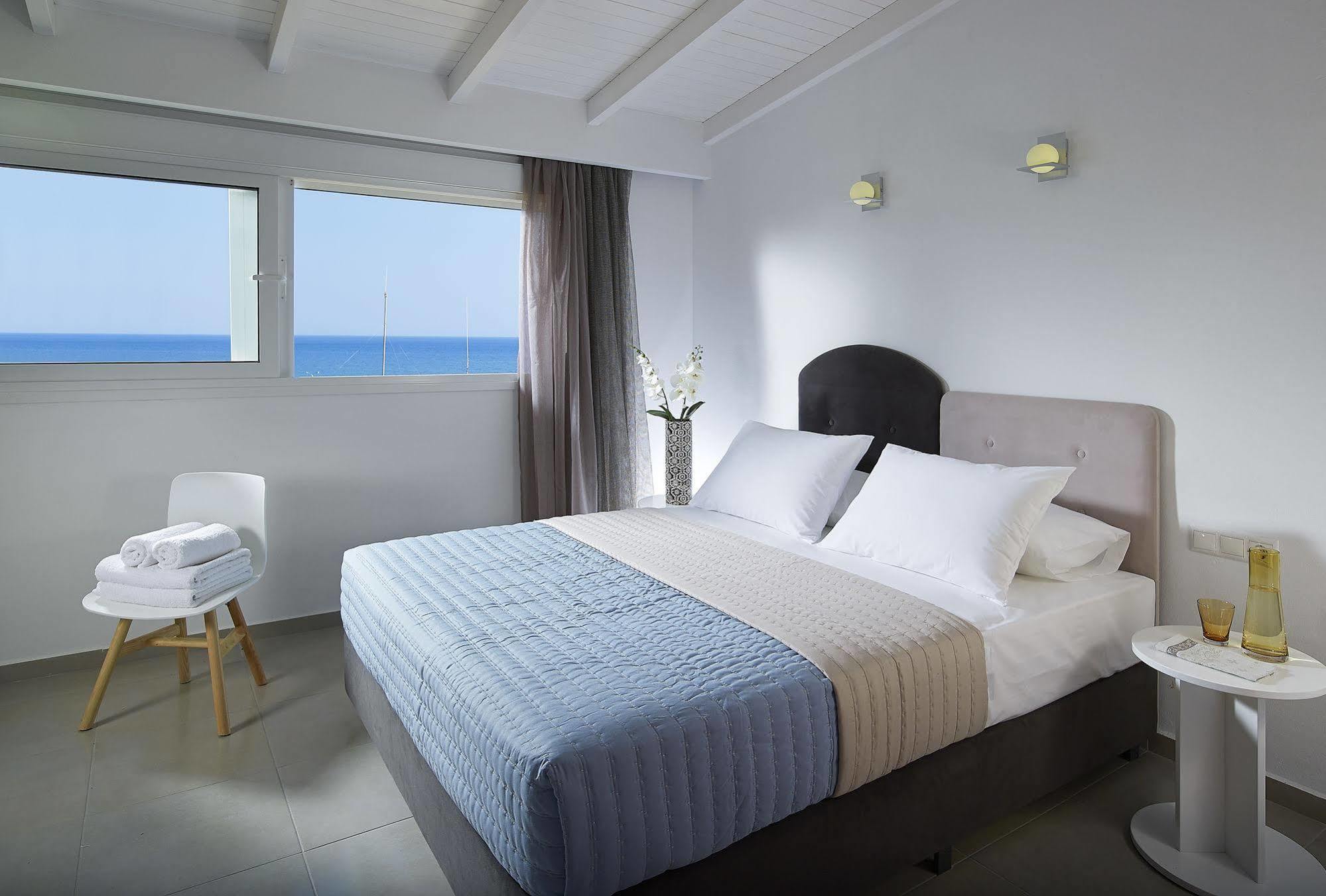 Coral Hotel Ierapetra  Exterior photo
