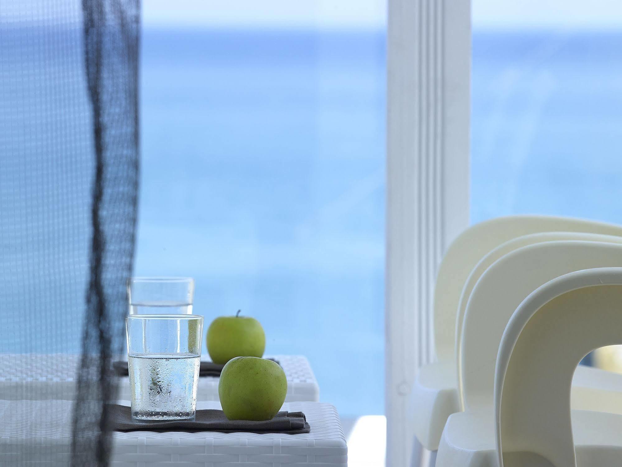 Coral Hotel Ierapetra  Exterior photo