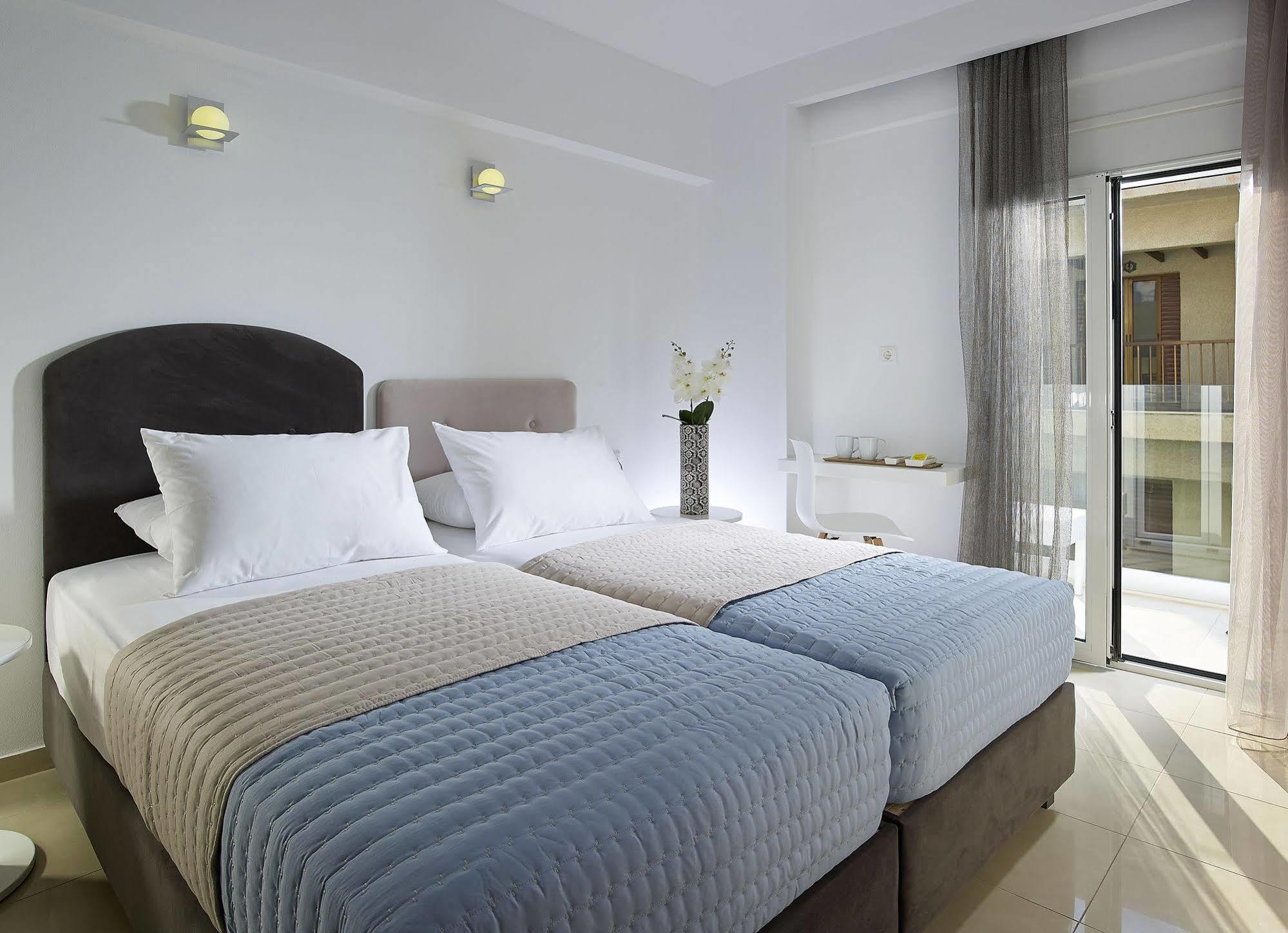 Coral Hotel Ierapetra  Exterior photo