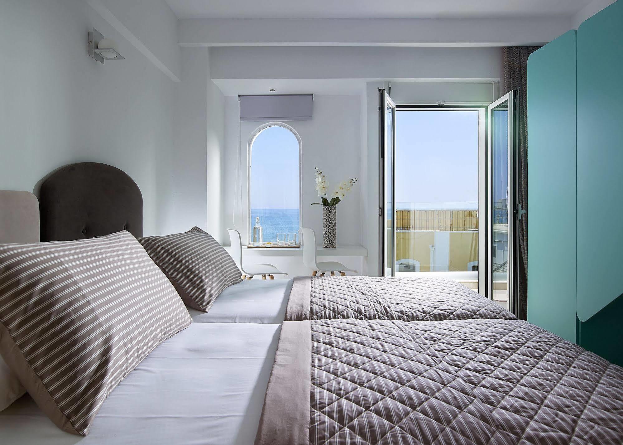 Coral Hotel Ierapetra  Exterior photo